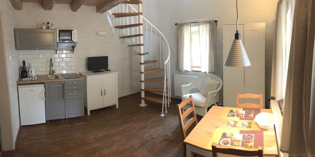 U Dr. Fausta Apartment Slavonice Exterior foto
