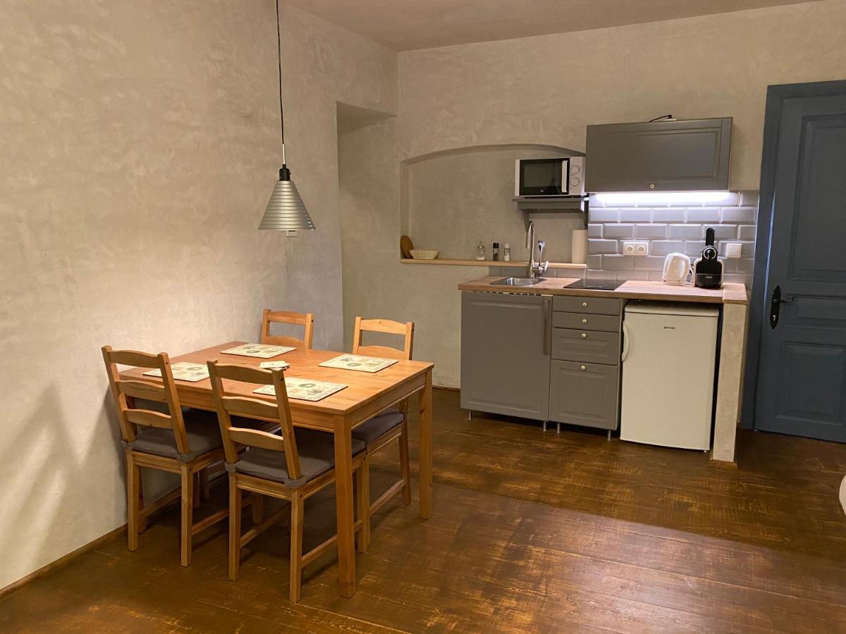 U Dr. Fausta Apartment Slavonice Exterior foto